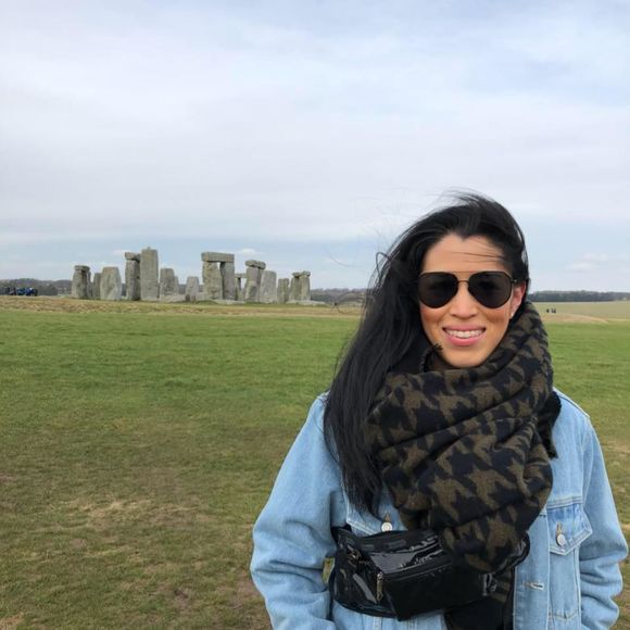 Meet your Posher, Van - Picture 1 of 1